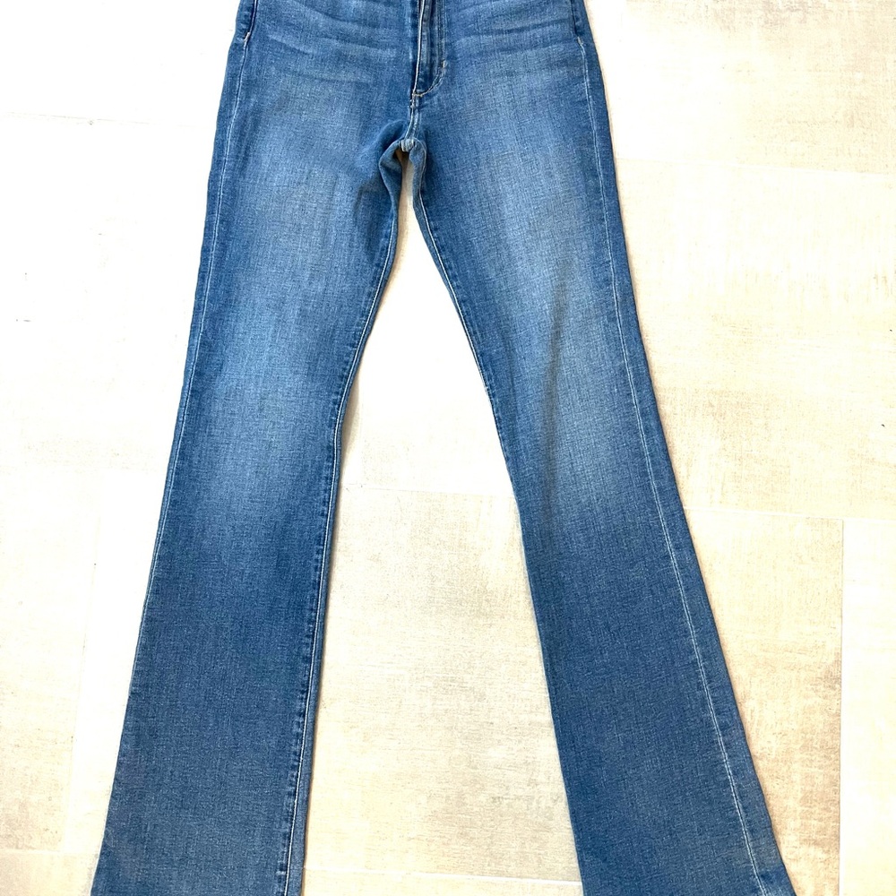 Joe's Jeans- High Rise Curvy Flare Jeans Size 26